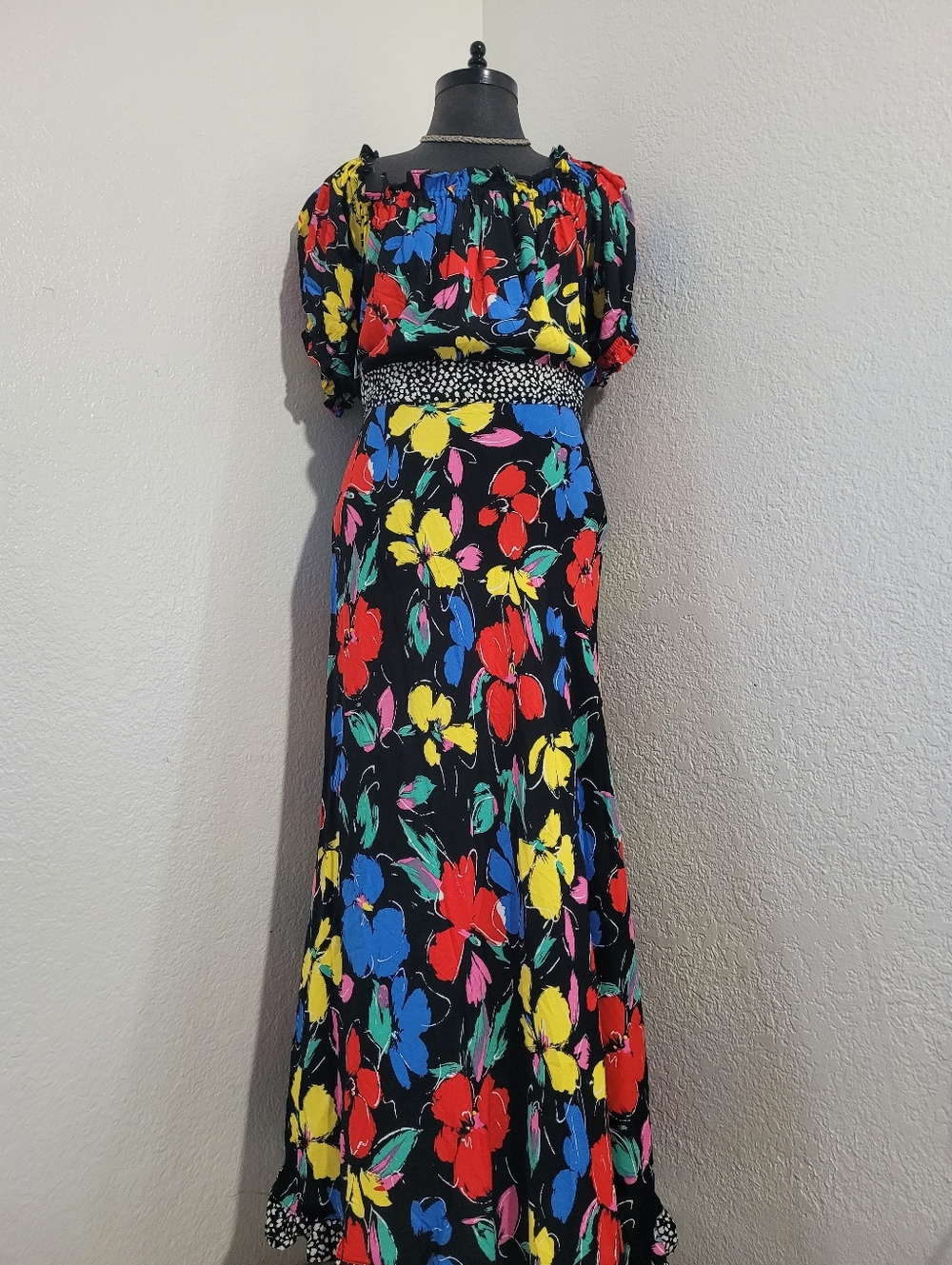 RIXO Off the Shoulders Maxy Puff Sleeves Black Floral Dress Waist Tie Sz 20/20W